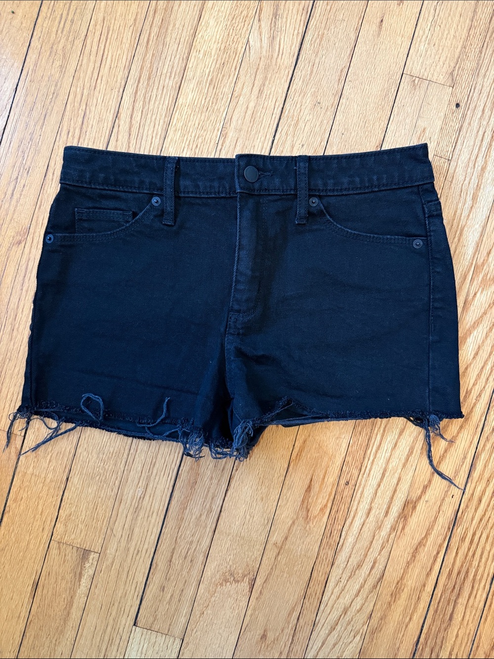 universal threads black high rise shorts size 6/28